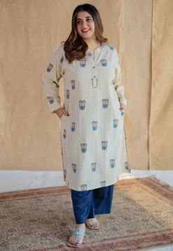 Shirin Off White Ajrakh Cotton Straight Kurta