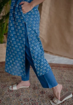 Shiza Blue Straight Dabu Slub Cotton Kurta