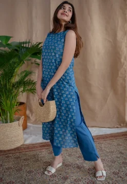 Shiza Blue Straight Dabu Slub Cotton Kurta