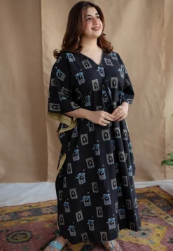 Sona Charcoal Ajrakh Cotton Anti-Fit Kaftan