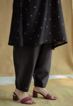 Tarin Black Solid Chanderi Silk Afghan Pant