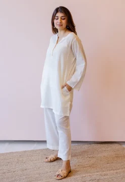 Veda Off White Solid Handloom Cotton A Line Kurta