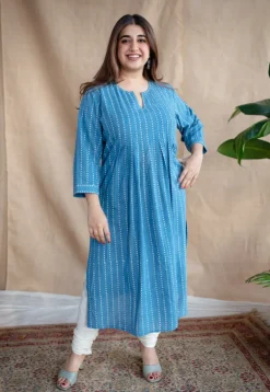 Yahvi Dabu Slub Cotton Hand Embroidered Kurta