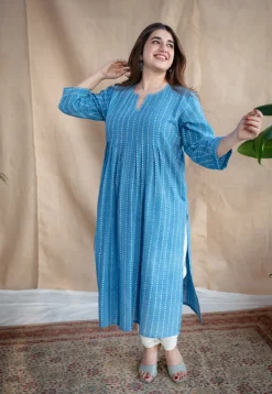 Yahvi Dabu Slub Cotton Hand Embroidered Kurta