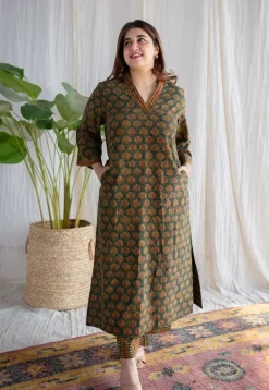 Yashi Green Ajrakh Cotton Straight Pant