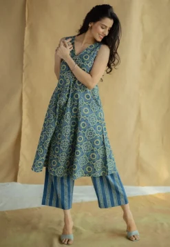 Yashi Indigo Ajrakh Cotton Straight Pant