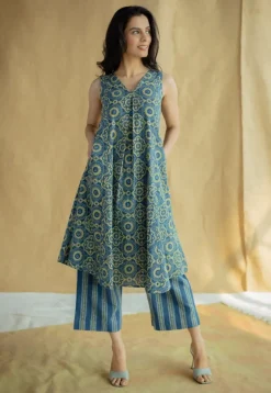 Yashi Indigo Ajrakh Cotton Straight Pant