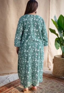 Zahia Dabu Slub Cotton Kurta