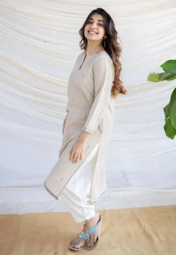 Zahira Off White Jamdani Handwoven Cotton Straight Kurta