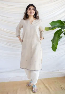Zahira Off White Jamdani Handwoven Cotton Straight Kurta