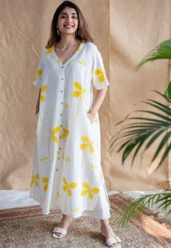 Zaya Dabu Slub Cotton Hand Embroidered Kurta