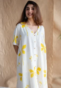 Zaya Dabu Slub Cotton Hand Embroidered Kurta